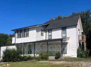 1407 Sevierville Rd, Maryville, TN 37804