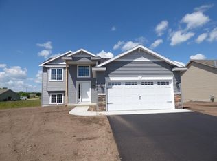 905 4th St NE, Rice, MN 56367