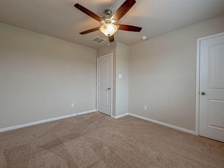 17219 Quiet Song Ct — Photo 32