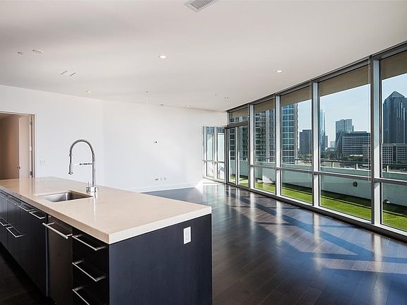 3rd image of 2200 Victory Ave APT 1004