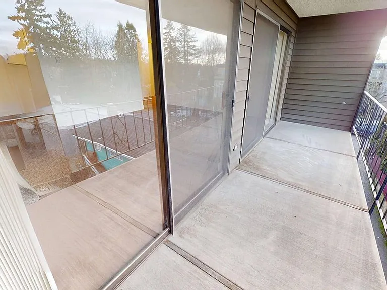 104 Live Close To Carkeek Park-6 Miles Of Trails! — Photo 26