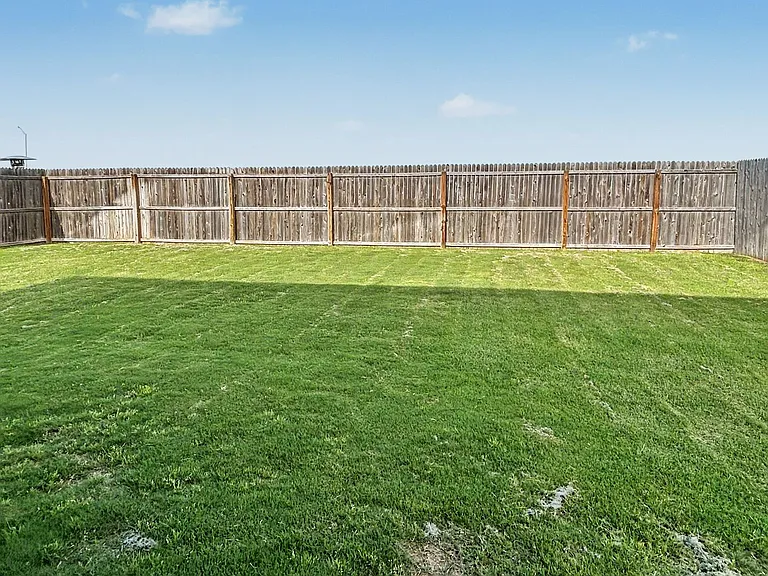 2437 Dielman Dr — Photo 25