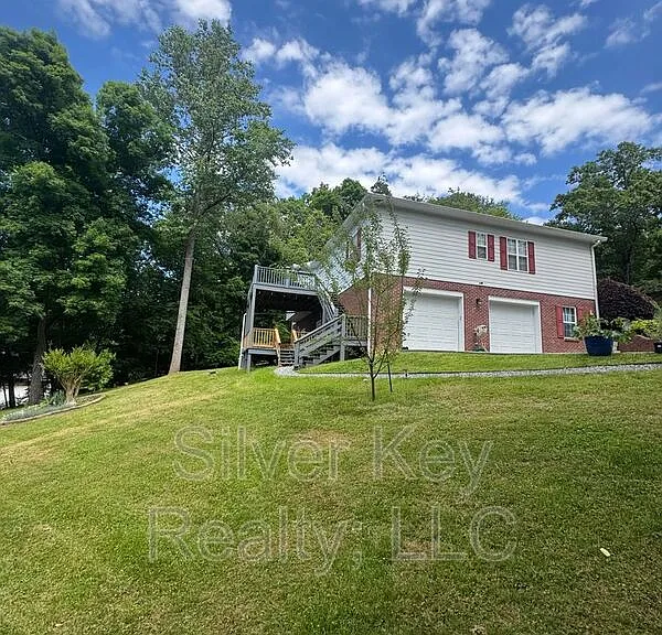1980 Ridge Point Dr NW — Photo 6