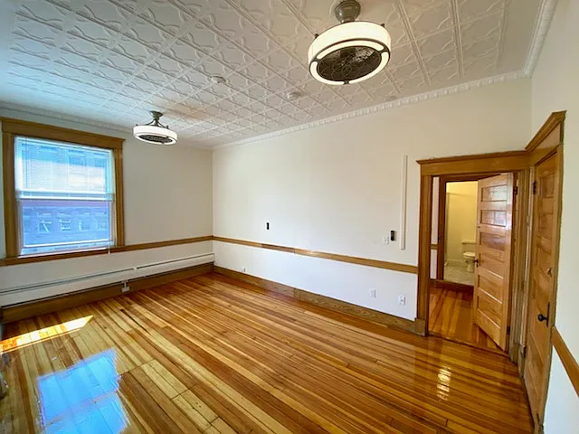 1 bed, 302 sqft, $2,150 — Photo 4