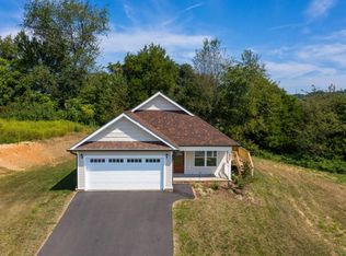 2910 Southbridge Rd, Kingsport, TN 37664