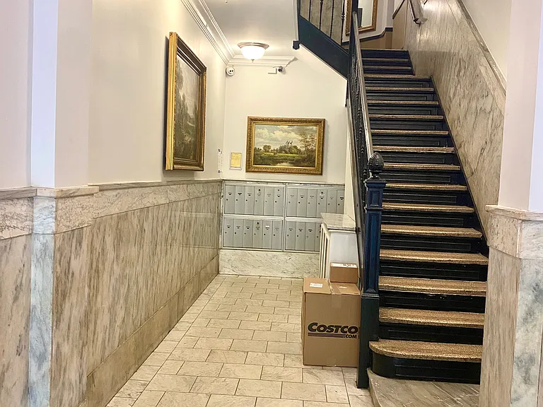 1716 2nd Ave #4C — Photo 8