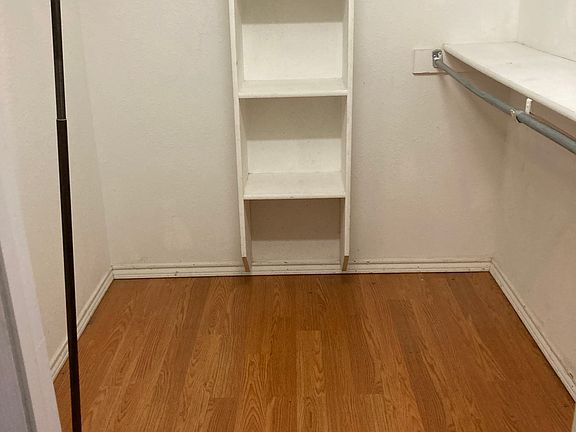 5th image of 222 E Utah St