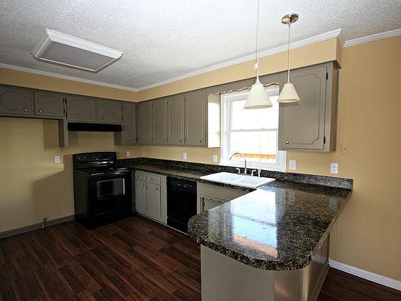 4th image of 4545 Bartlett Road