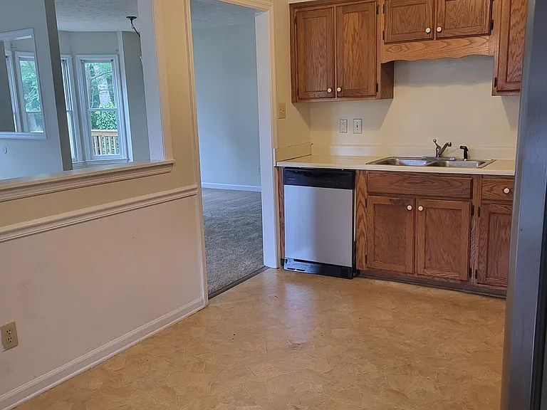 2678 Rivercliff Rd — Photo 13