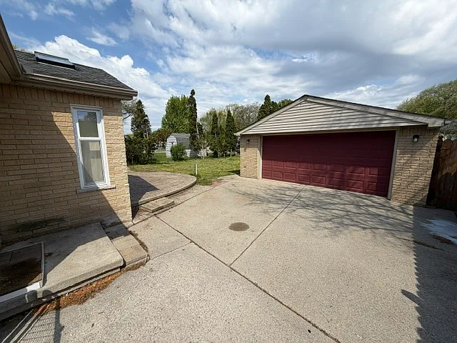 14137 Randall Dr — Photo 14