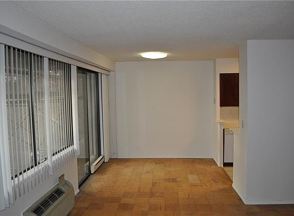 3rd image of 15 Stewart Pl