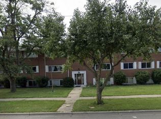 1271 Sheffer Rd, Aurora, IL 60505