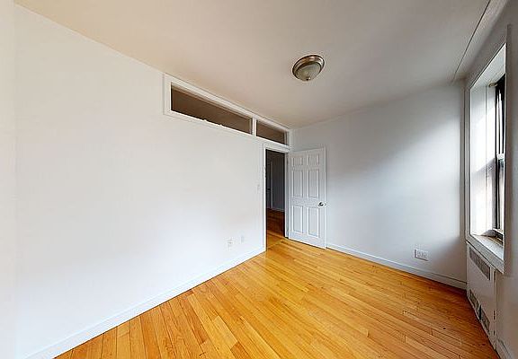 5th image of 4254 Judge St APT 3C