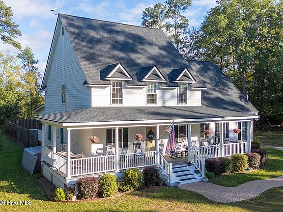 2nd image of 553 Oakwood Pointe Road