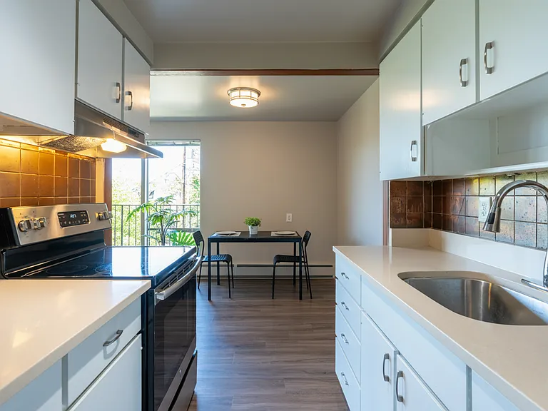 Hamlin Place — Photo 15