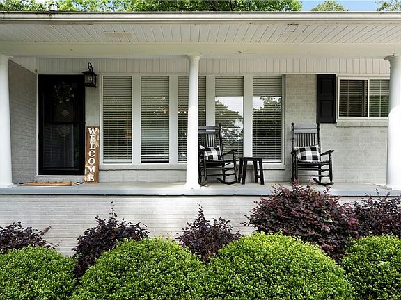 2nd image of 212 Sherwood Dr