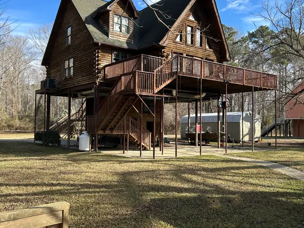 147 Wild Turkey Ln, Camden, SC 29020