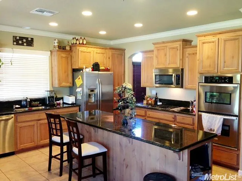 Thumbnail 10