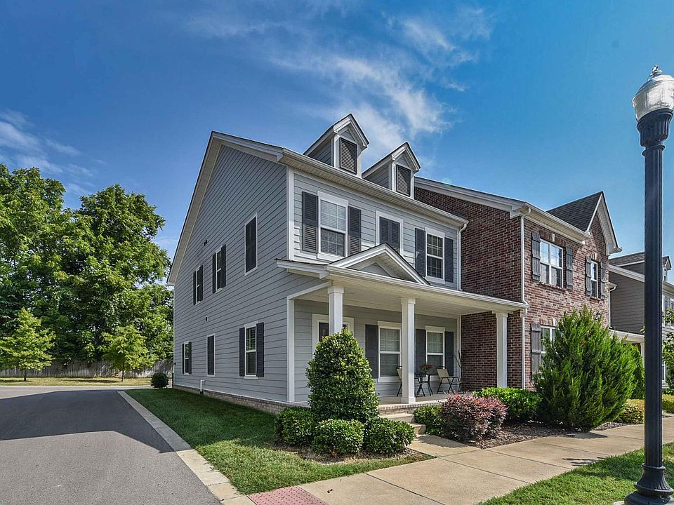 1st image of 538 Vintage Green Ln