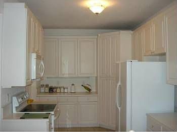 5th image of 10710 NW 66th St APT 213