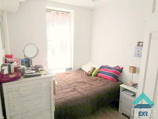 Rented by EXR | media 51