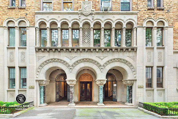 Sold by Coldwell Banker Warburg | media 1