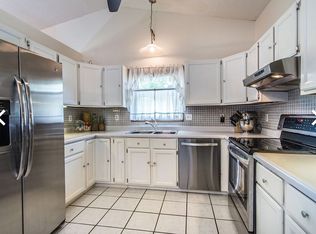 3 Oak Cir, O'Fallon, MO 63366