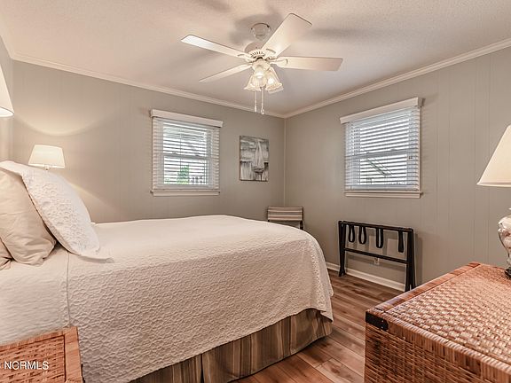 3rd image of 404 39th St