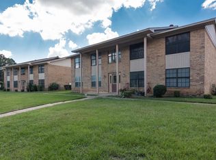 701 Bluebird Ln APT 8, Wake Village, TX 75501