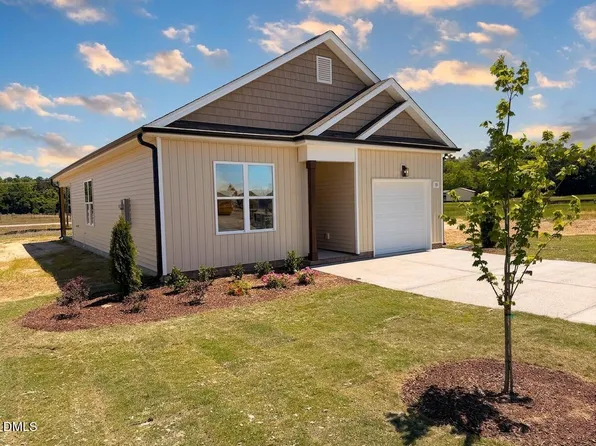 88 W Coulter Ct, Selma, NC 27576