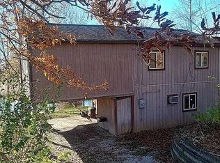 408 Lakeview Dr, Falmouth, KY 41040