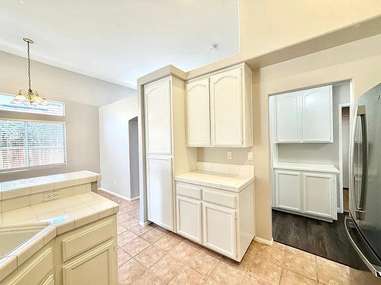 27071 School Park Dr — Photo 11