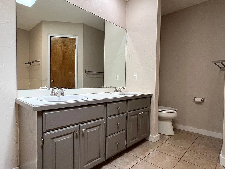 3243 S Nettleton Ave — Photo 11