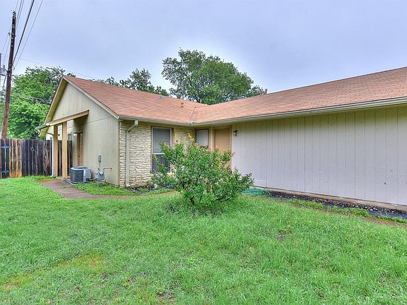 3rd image of 16132 Fitchburg Cir