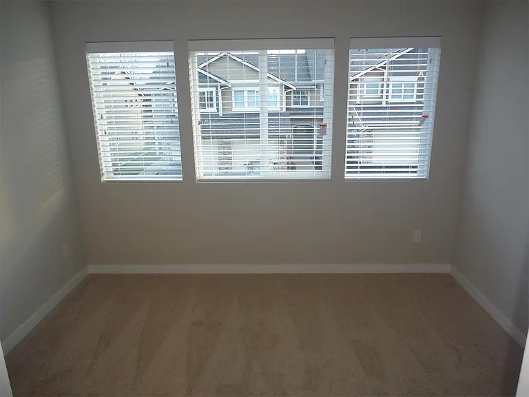 15712 34th Pl W #B102 — Photo 2