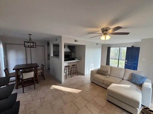 1727 S Brightside View Dr APT E, Baton Rouge, LA 70820