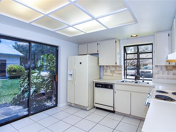 5th image of 1826 Cypress Trace Dr
