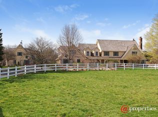 273 Leeds Dr, Barrington, IL 60010