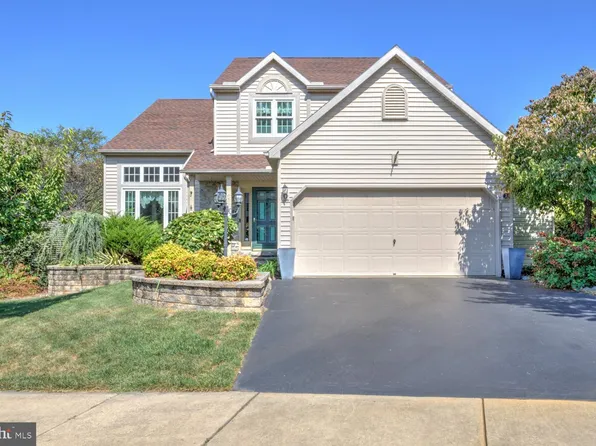 114 Brickyard Cir, Ephrata, PA 17522