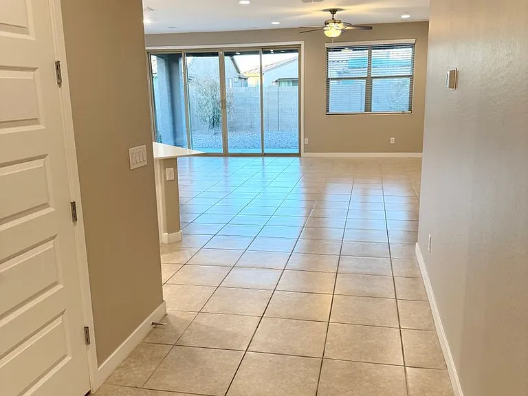 19624 W Badgett Ln — Photo 20