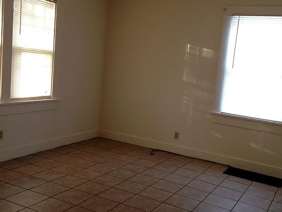 4th image of 621 Vine St