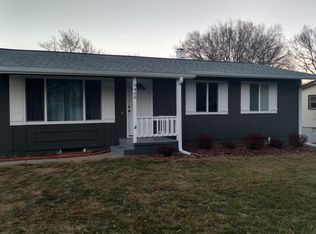 9466 Wirt St, Omaha, NE 68134