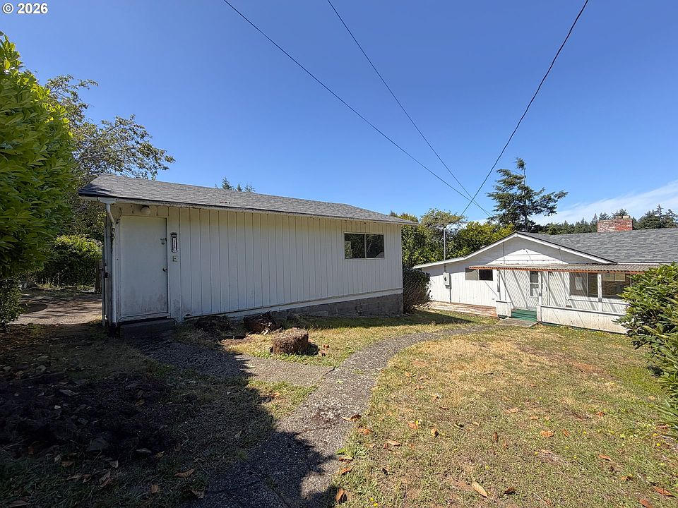 1st image of 781 N 8th St