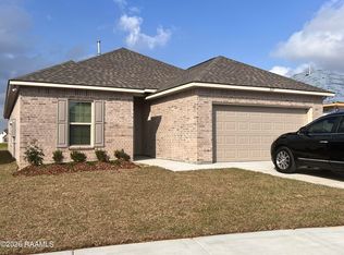 227 Tatum Ln, Youngsville, LA 70592