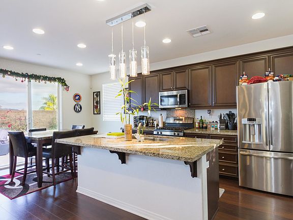 5th image of 610 Amarra Ln