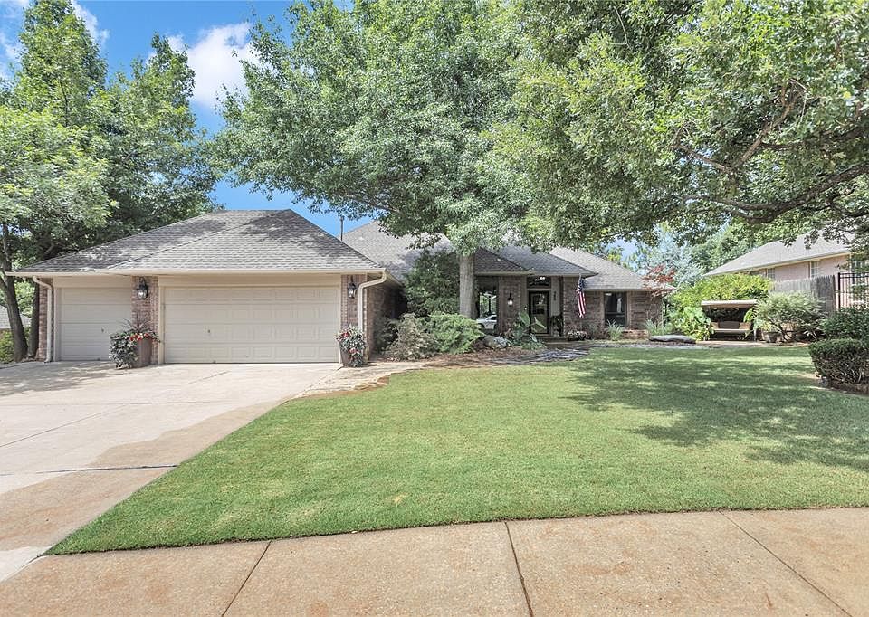 1st image of 309 Saint James Dr