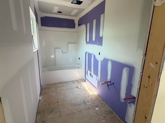4th image of 973 Erwin Rd