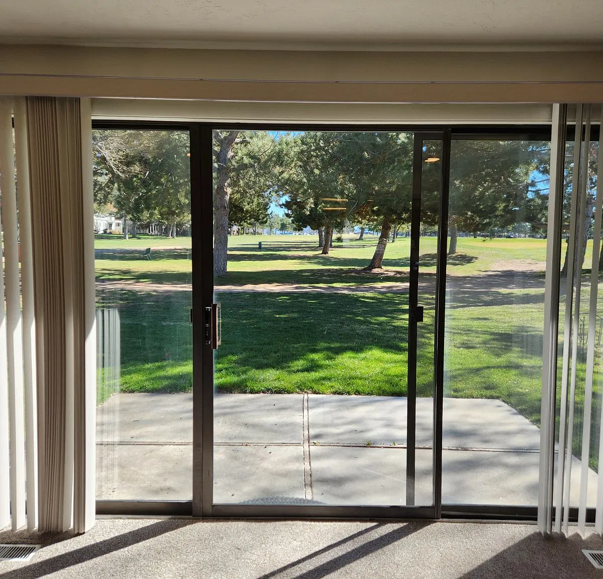 2 bed, 1.5 bath, 1100 sqft, $1,575 — Photo 2