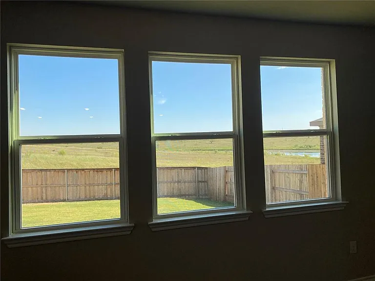 670 Pepperbark Loop — Photo 10
