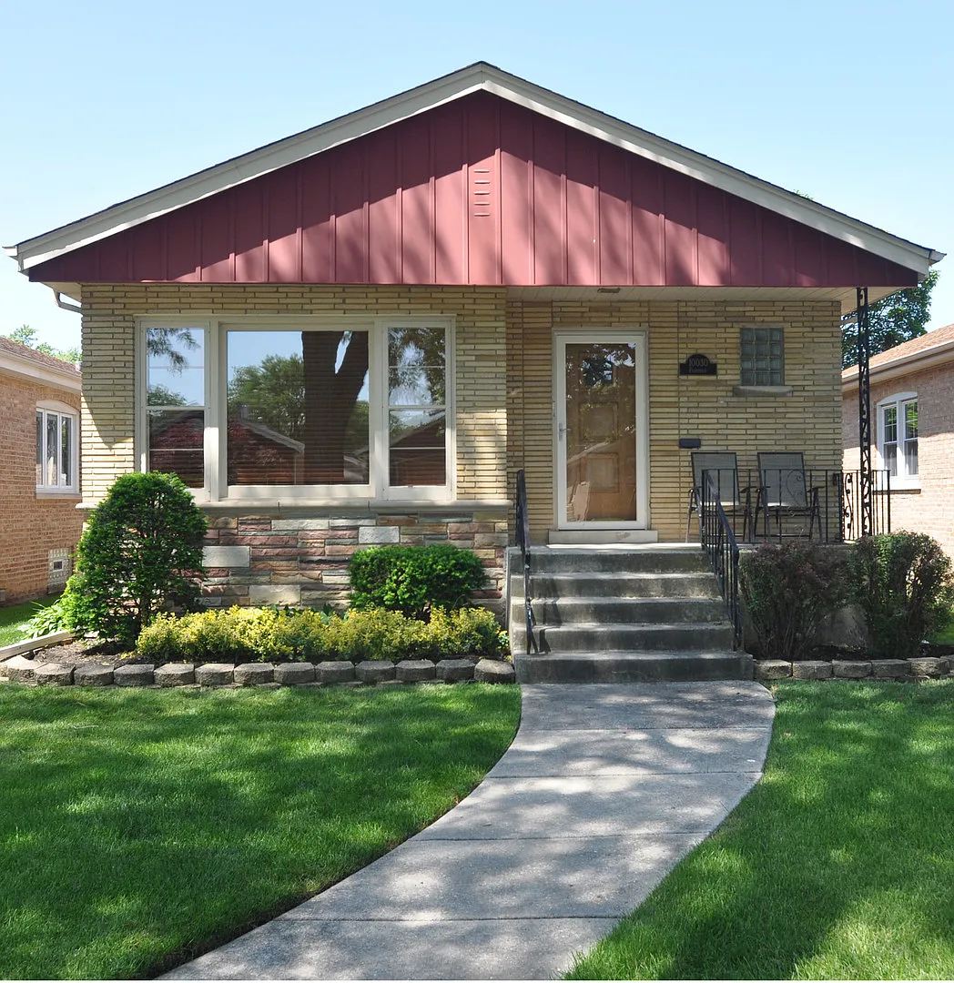 10030 S Fairfield Ave photo 1